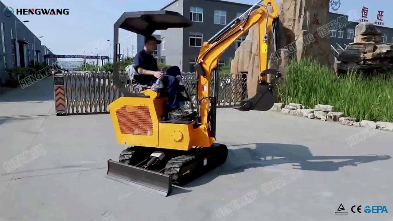 The HW-18 Mini Excavator operation shows