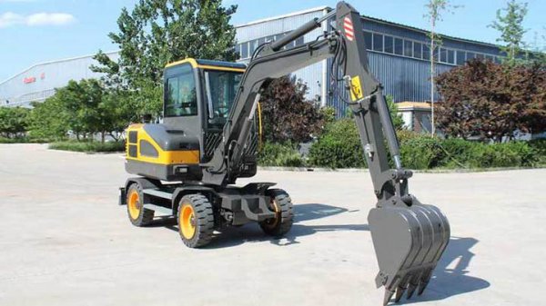 How To Ensure The Stable Heat Release of The Small Excavator?