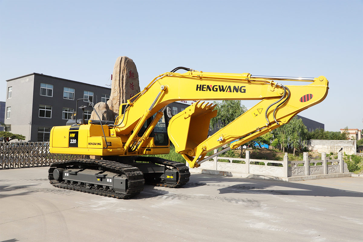 Excavator failure: the excavator walks powerfully while walking weakly, what should I do?